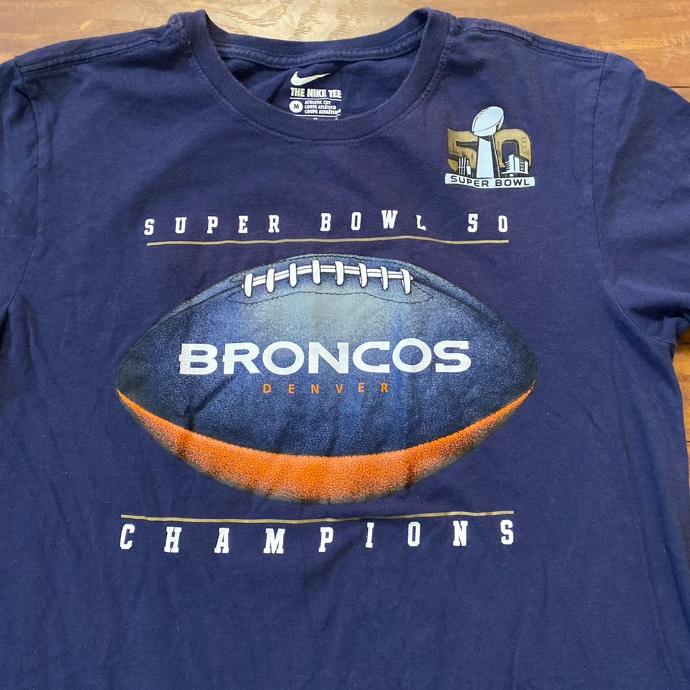 Nike Denver Broncos “Super Bowl 50 Champions” Shirt, Size Medium - Picture 4 of 10